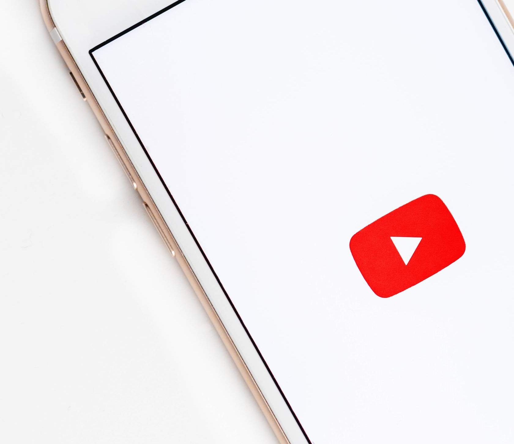 ActivityWatch this short video that highlights the power of storytelling in heightening emotions and pro-social behaviour.